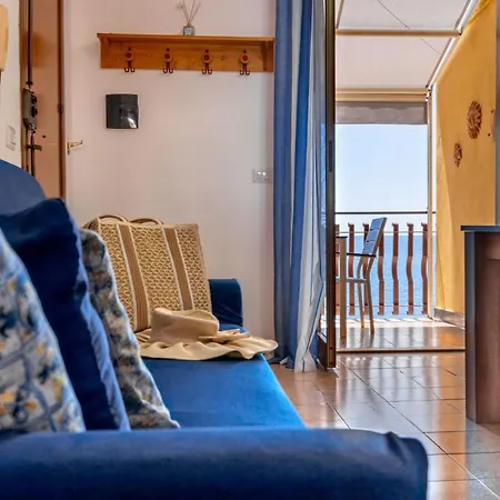 Appartamento 'margaret's House By Interhome Giardini Naxos